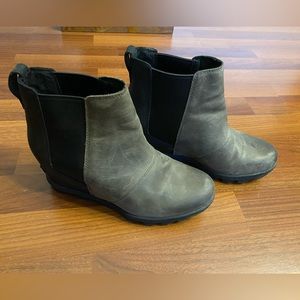 Sorel Joan Wedge II WATERPROOF Chelsea Bootie, size 8.5